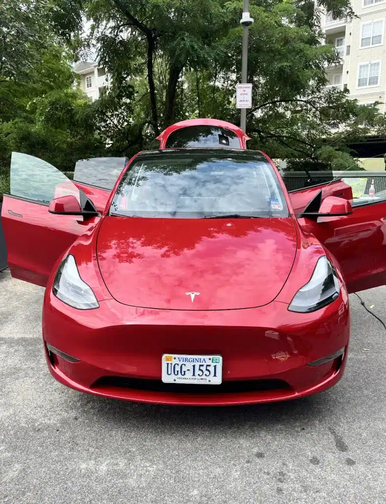 tesla moidel y red
