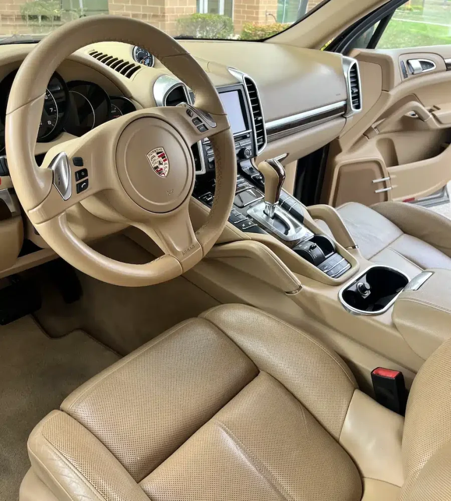 porsche cayanne interior off white